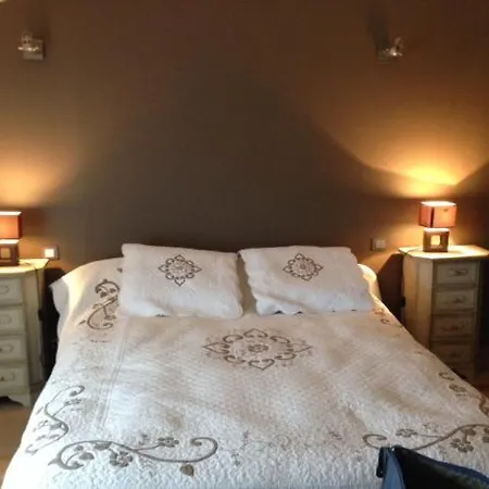 D'hôte De L'élevage Du Lattay Bed & Breakfast